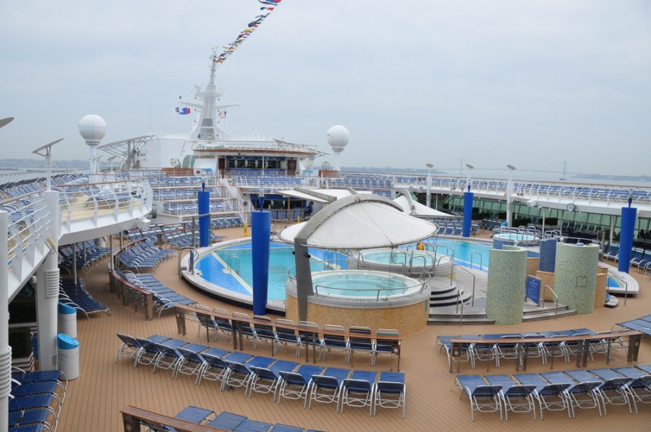 Jersey Shore Vacations: Royal Caribbean Explorer of the Seas Pool
