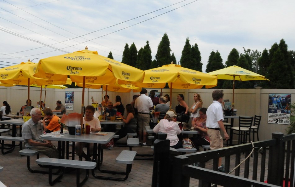 Jersey Shore Restaurant Reviews: Kelly's Tavern at the Jersey Shore