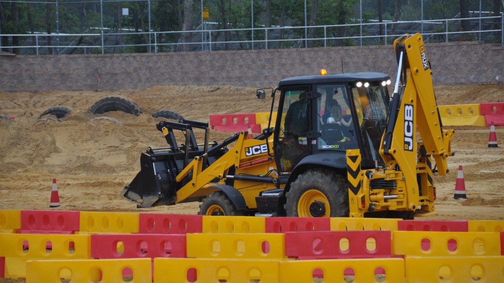 Jersey Shore Attractions: Diggerland Drive a Backhoe