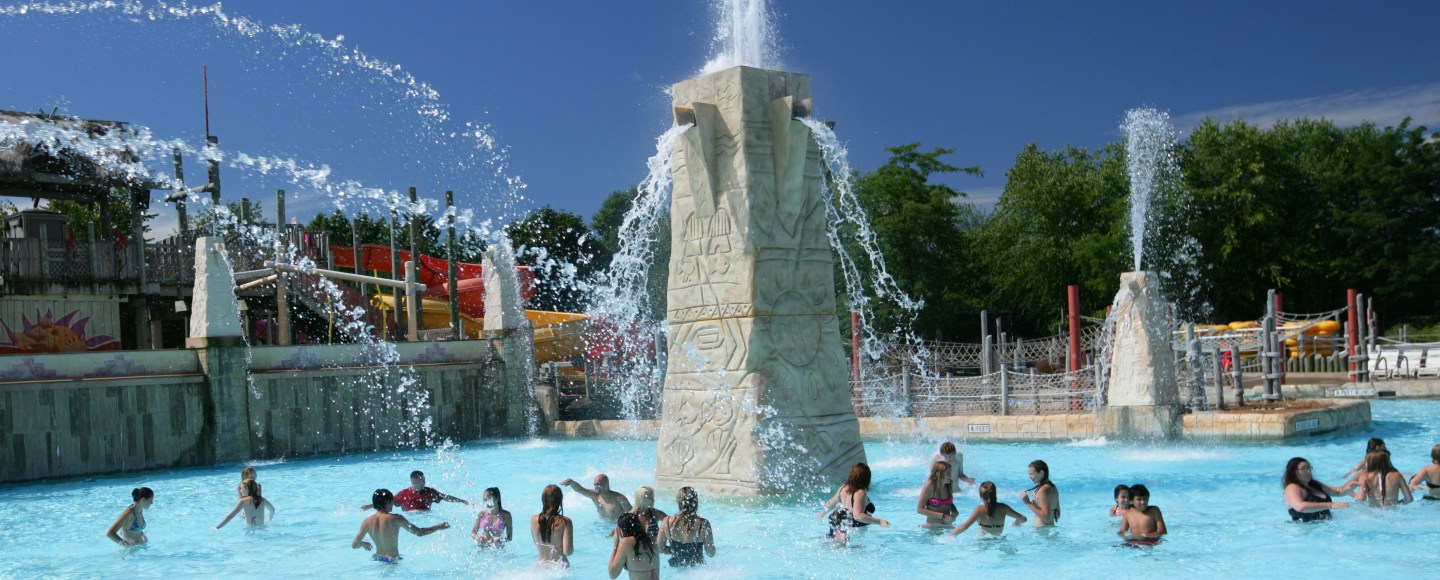 Six Flags Hurricane Harbor new pool 2019